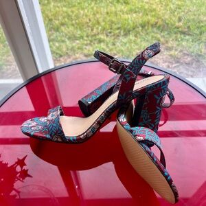 Giani Bini Floral Patterned Women's Heels Size 8.5